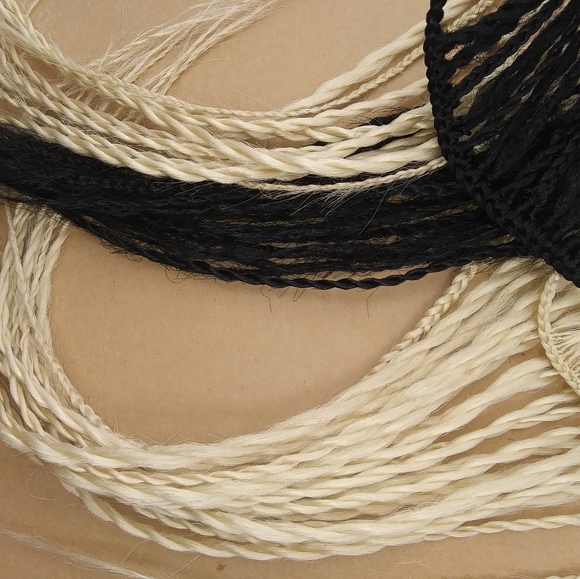 3 blonde black tie on ponytail extensions - Picture 2 of 8